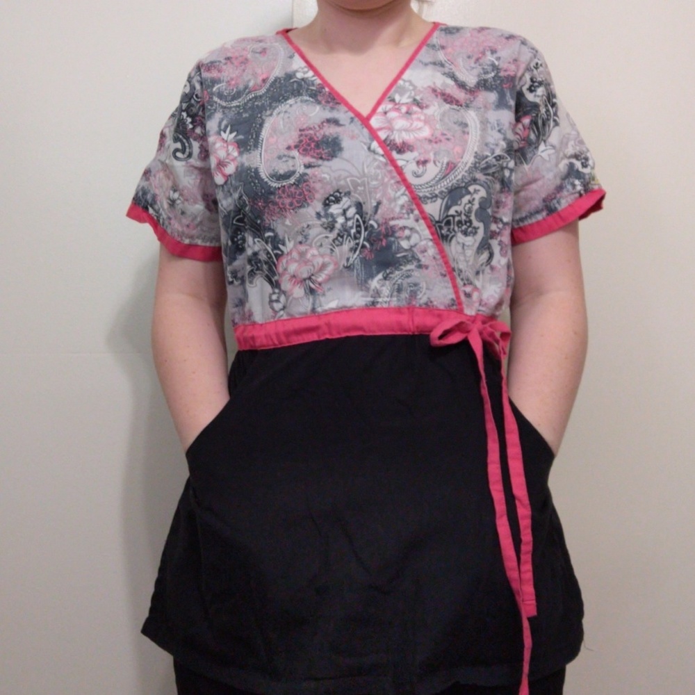 4 for $22  Uniform Advantage Scrub top